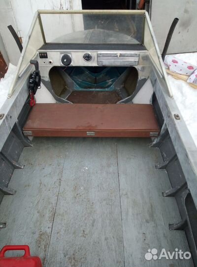 Лодка Крым-М