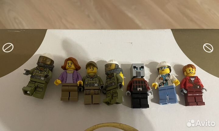 Lego фигурки, аксессуары