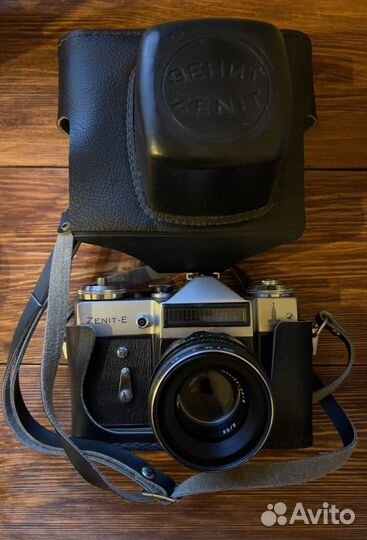 Зеркальный фотоаппарат Зенит-Е олимпийский