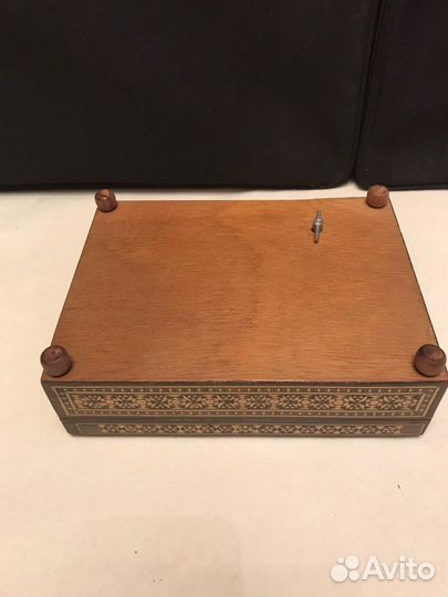 Музыкальная шкатулка