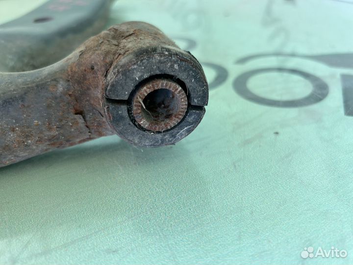 Рычаг передний правый toyota rav 4 xa20