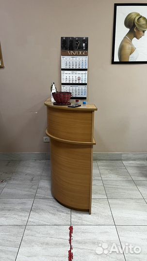 Стойка администратора, ресепшен, прилавок