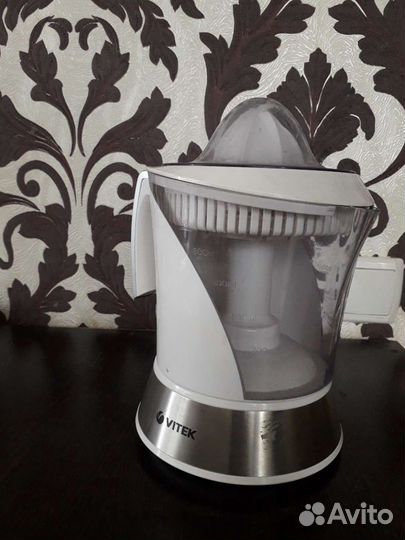 Соковыжималка для цитрусовых и гранат. В отличном