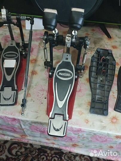 Педали для ударных инструментов Maxtone