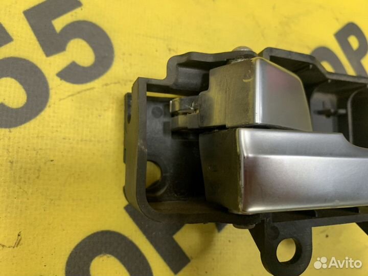 Ручка двери задняя левая внутренняя Ford Focus 2