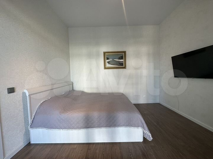 2-к. квартира, 74 м², 1/4 эт.