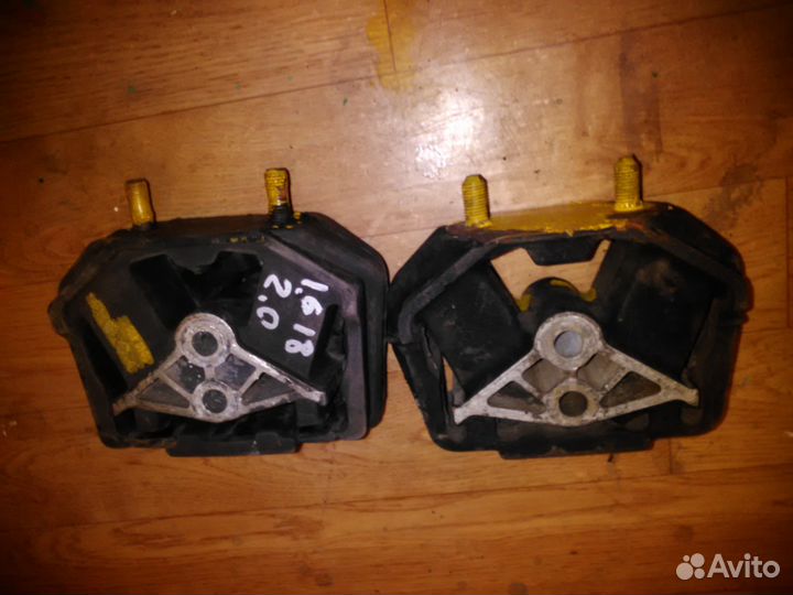 Подушка кпп Опель Вектра А, Астра Ф задняя