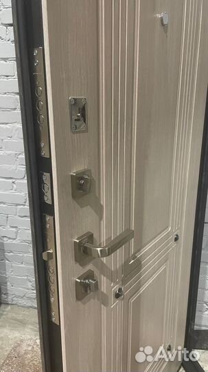 Дверь входная металлическая в наличии