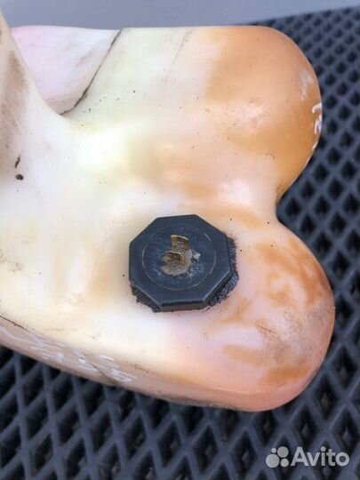 Масляный бачок Suzuki Lets 1/2