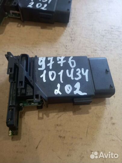 Блок управления стеклоподъемниками Пассат Б5