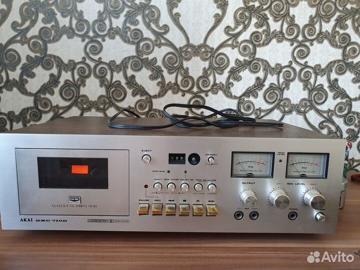 Кассетная дека akai GXC-710D