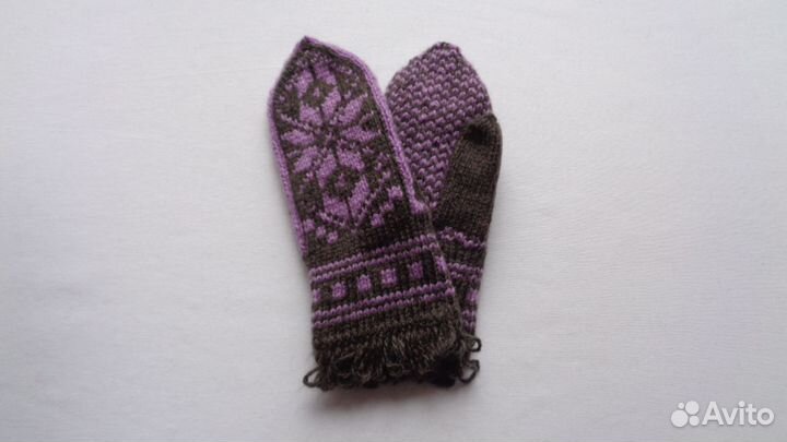 Варежки женские