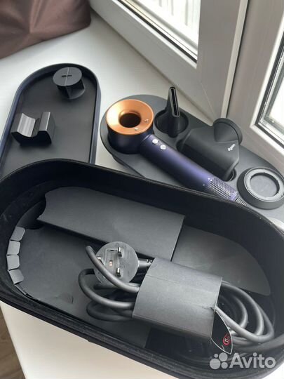 Фен Dyson Supersonic HD08