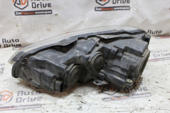 Volkswagen Golf 6 Фара правая