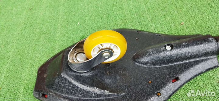 Двухколесный скейтборд