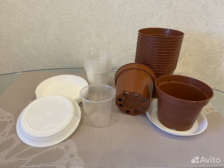 Горшки для фиалок, поддоны, стаканчики