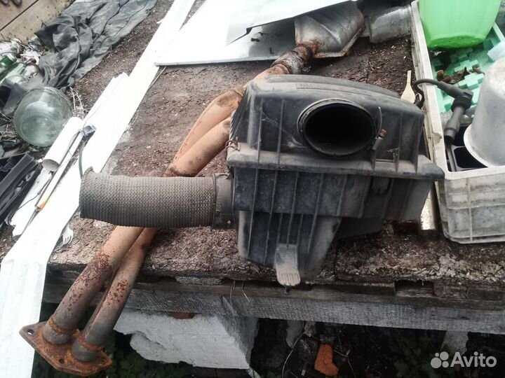 Корпус воздушного фильтра Опель