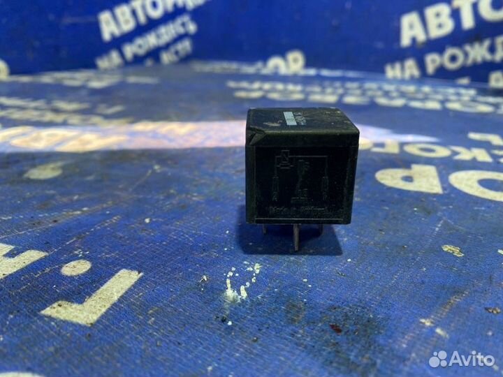 Реле Ford Focus 1 седан 2002