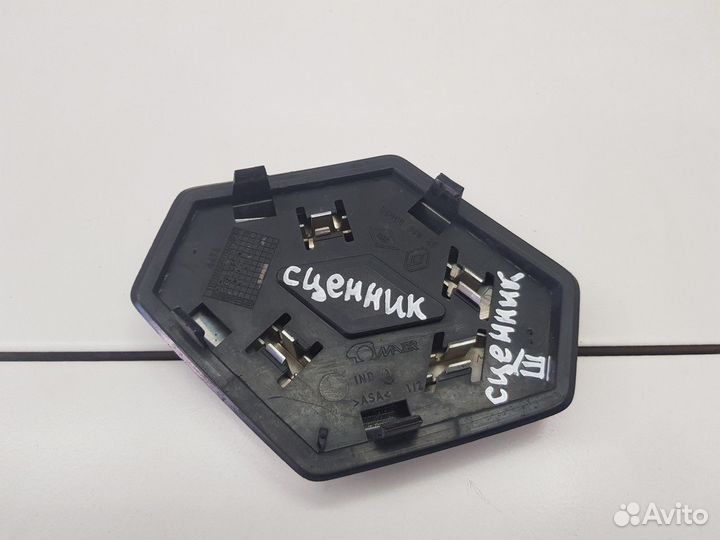 Значок (эмблема ) капота