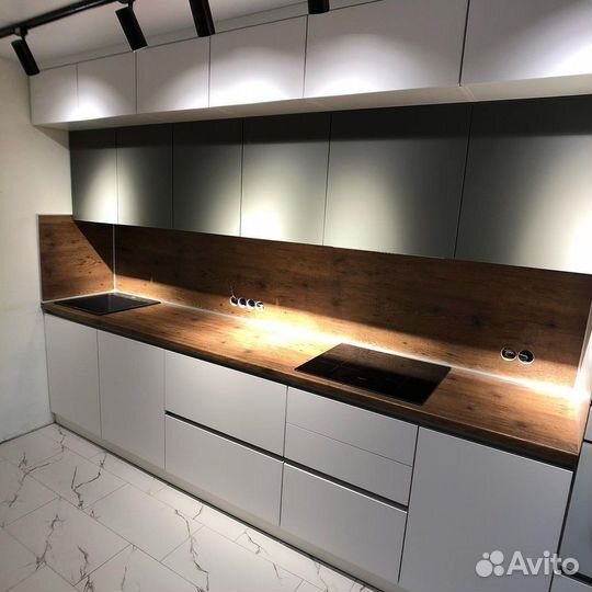 Кухонный гарнитур в наличии