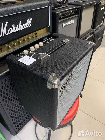 Комбоусилитель басовый Fender rumble 25