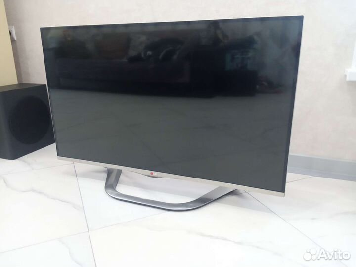 Телевизор LG 106 cm