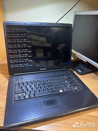 Арт.1135 Ноутбук Samsung NP-R508 на запчасти