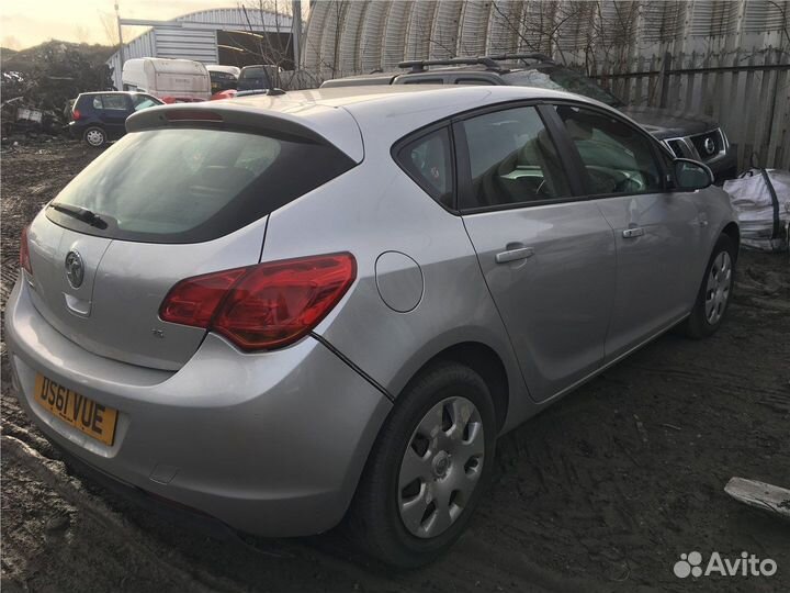 Разбор на запчасти Opel Astra J