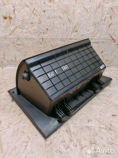 Бардачок Kia Rio