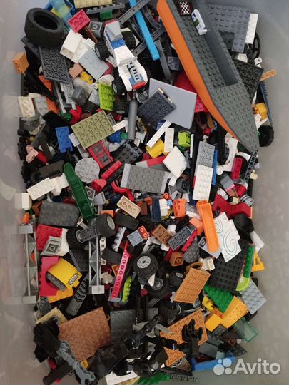 Lego россыпью (много)