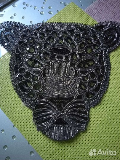 Аппликация из биссера