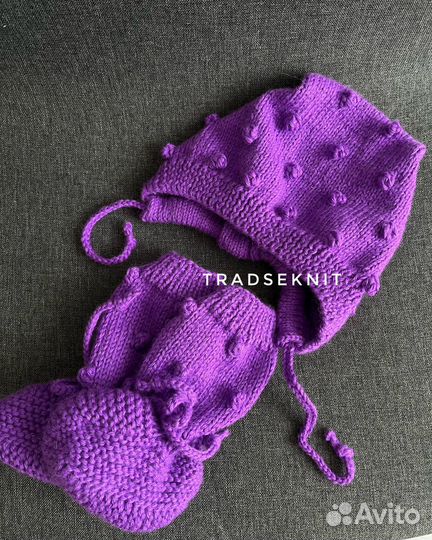 Комплект шапка - чепчик и гольфы