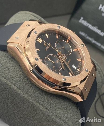 Красивые мужские часы Hublot