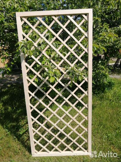 Решетка шпалера для подвязки растений