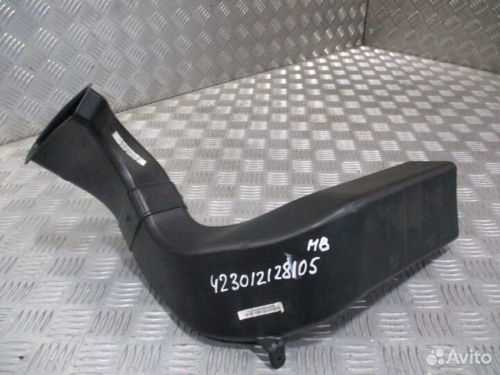 Воздуховод Mercedes-Benz A9608313845