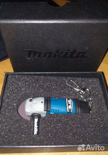Флэшка Makita в подарочной упаковке