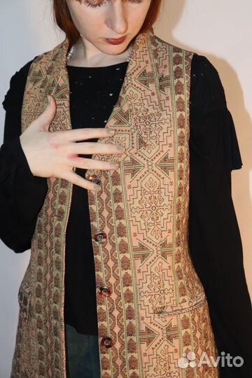 Жилетка гобеленовая