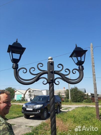 Уличный садовый кованый фонарь светильник д44