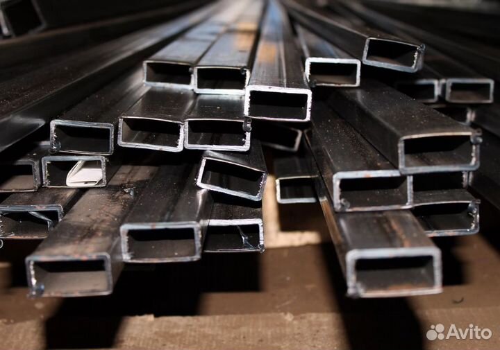 Профильная труба 25 10 мм