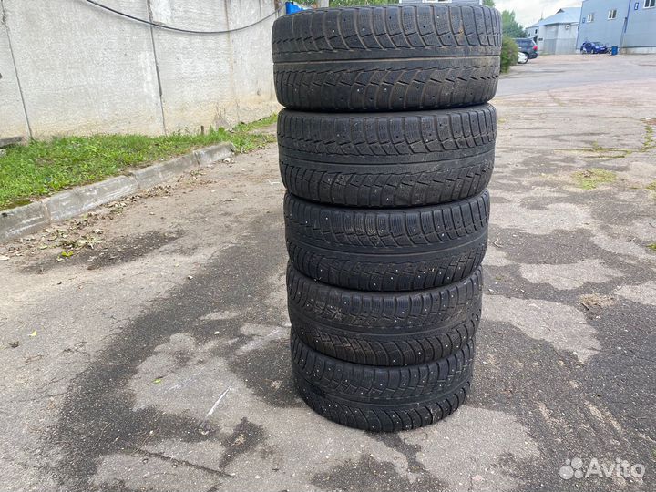 Gislaved Nord Frost 5 225/45 R17 94T