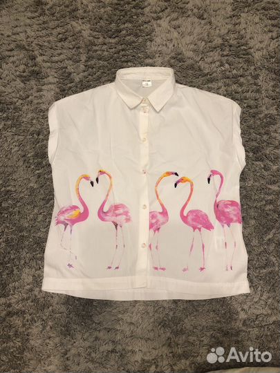 Рубашка белая с розовыми фламинго