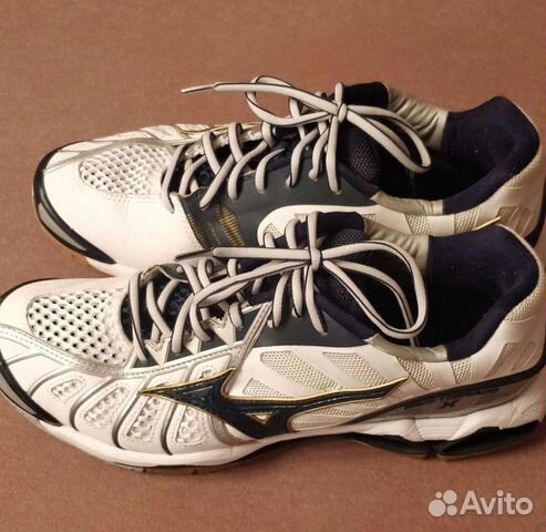 Кроссовки Mizuno Wave Tornado X US10,5