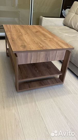 Журнальный столик