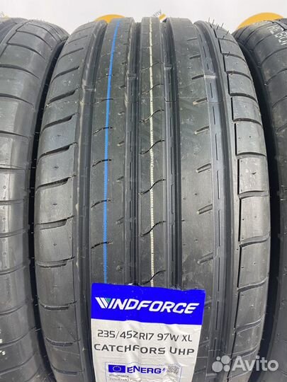 Windforce Catchfors UHP 235/45 R17 98W