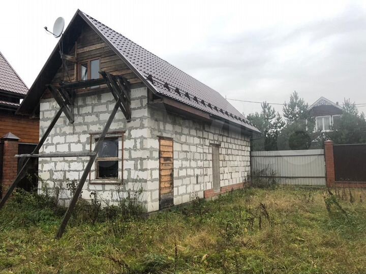 Коттедж 310 м² на участке 100 сот.