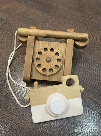 Игрушечный телефон