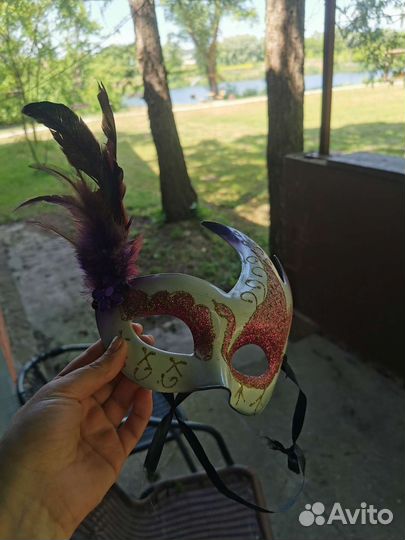 Карнавальная маска