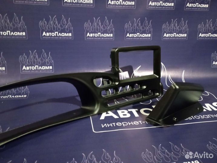 Оригинальная рамка мультимедиа для Niva Chevrolet