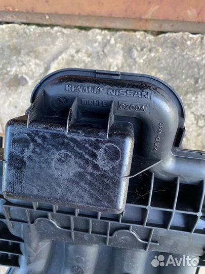 Коллектор впускной Renault 140010096R