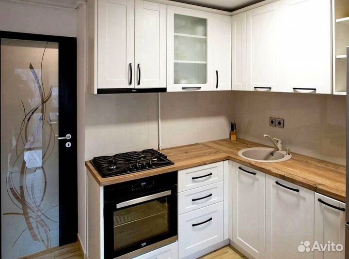 Кухонный гарнитур от фабрики мебели